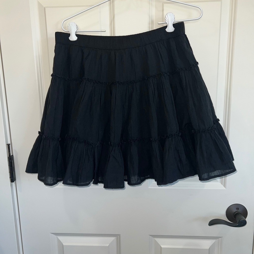 NWT American Eagle Tiered Ruffle Mini Skirt Pull On Built‎ in Shorts Black Large